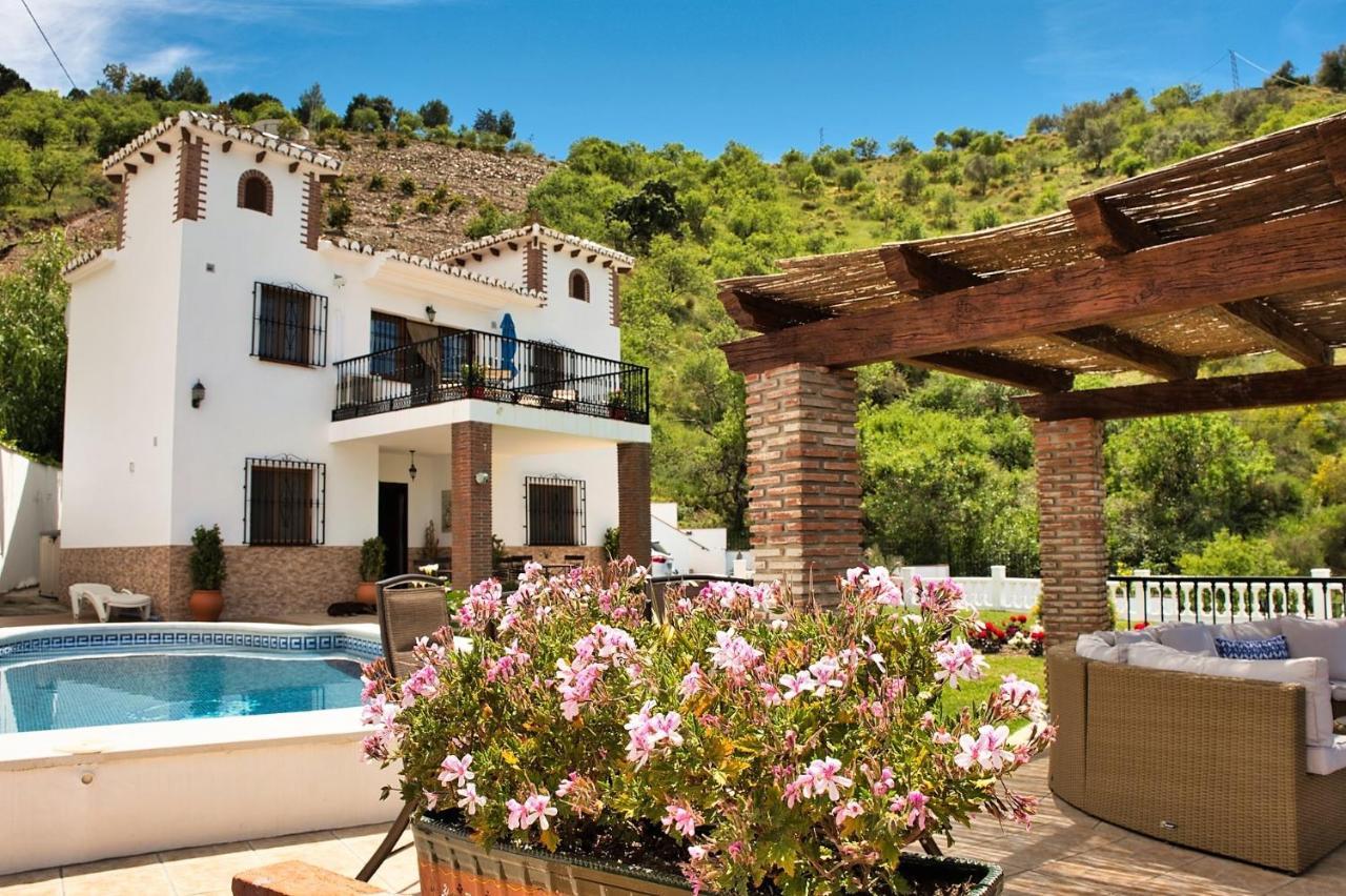 Casa Las Torres B&B Iznate Exteriör bild